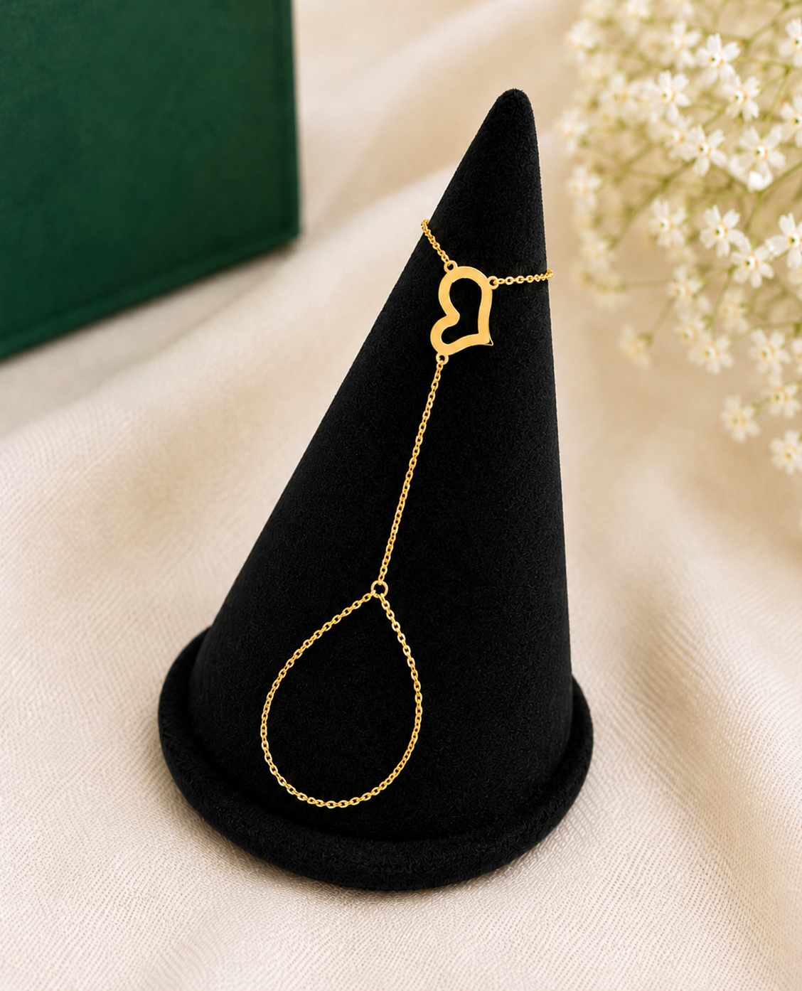 Amora Hand Chain