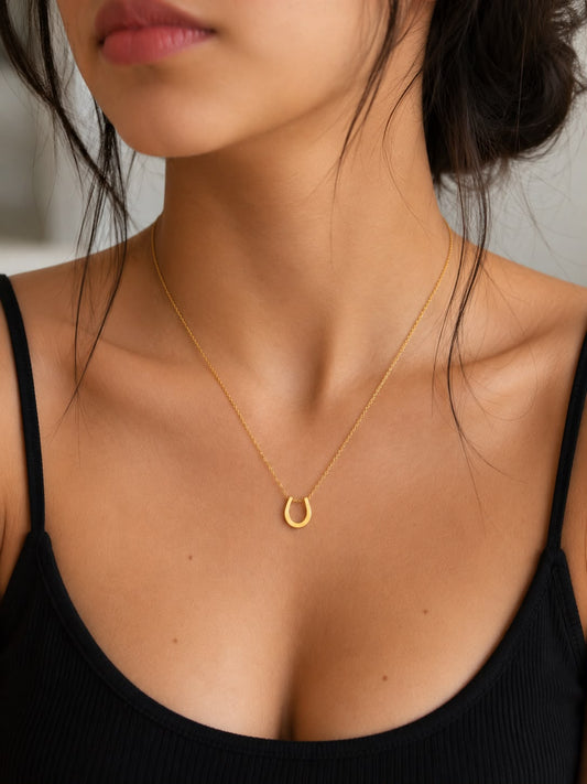 Fortuna Horseshoe Necklace