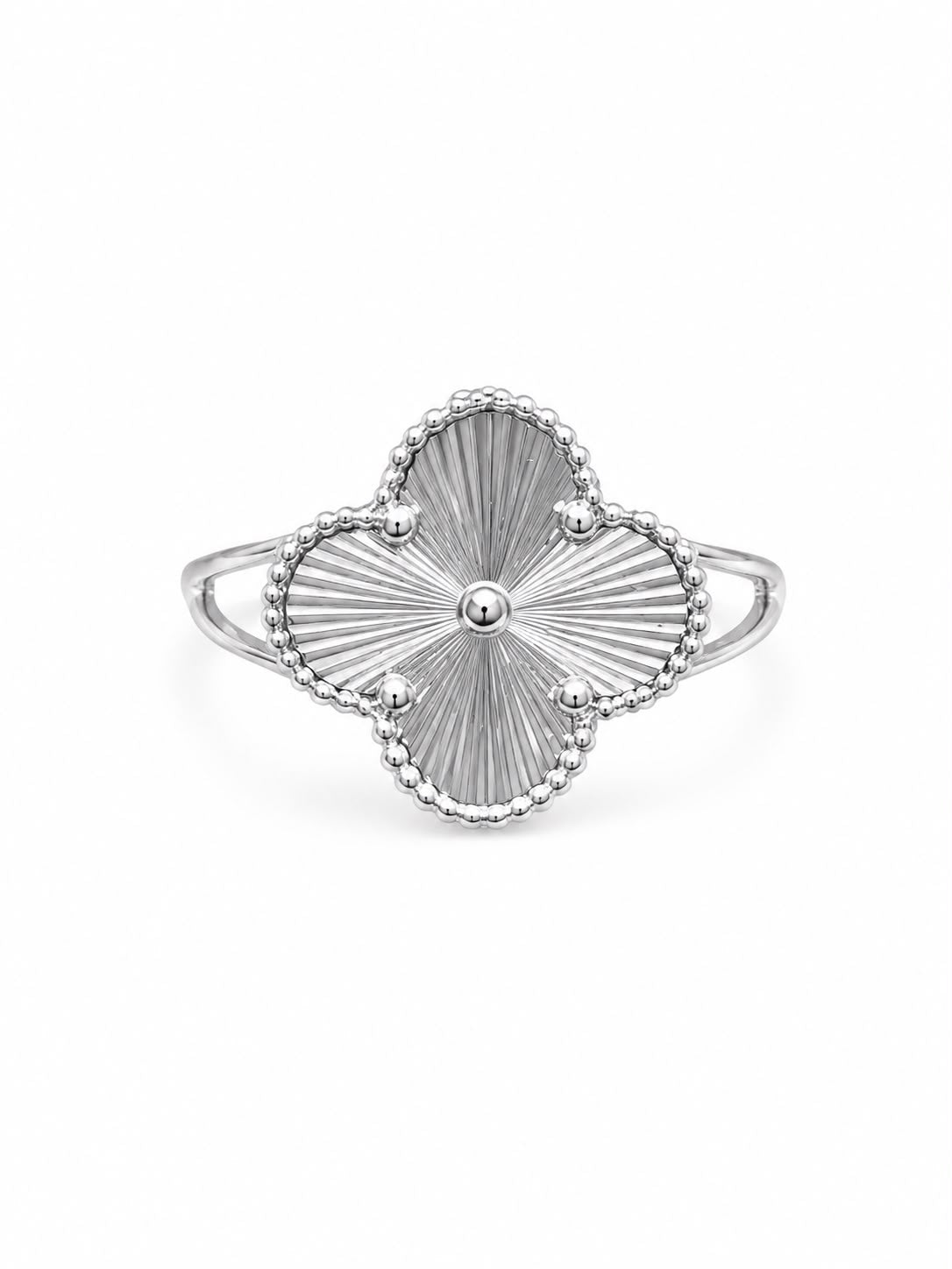 Luna Clover Ring